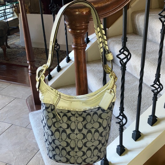 Coach Bleeker Signature C denim blue Shoulder Bag w/gold hardware year 2007 - Picture 15 of 15